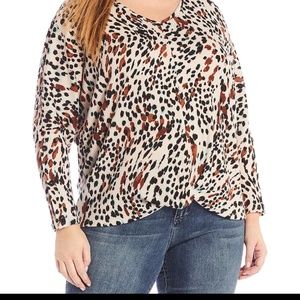 Plus Size Animal Print 1x (2x) Brushed Min Knit V-Neck Long Sleeve Twist Hem Top